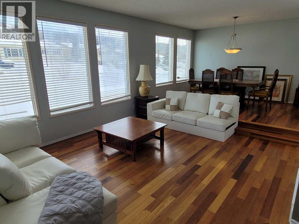 7110 99A Street - 4