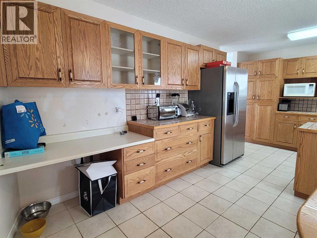 7110 99A Street - 9