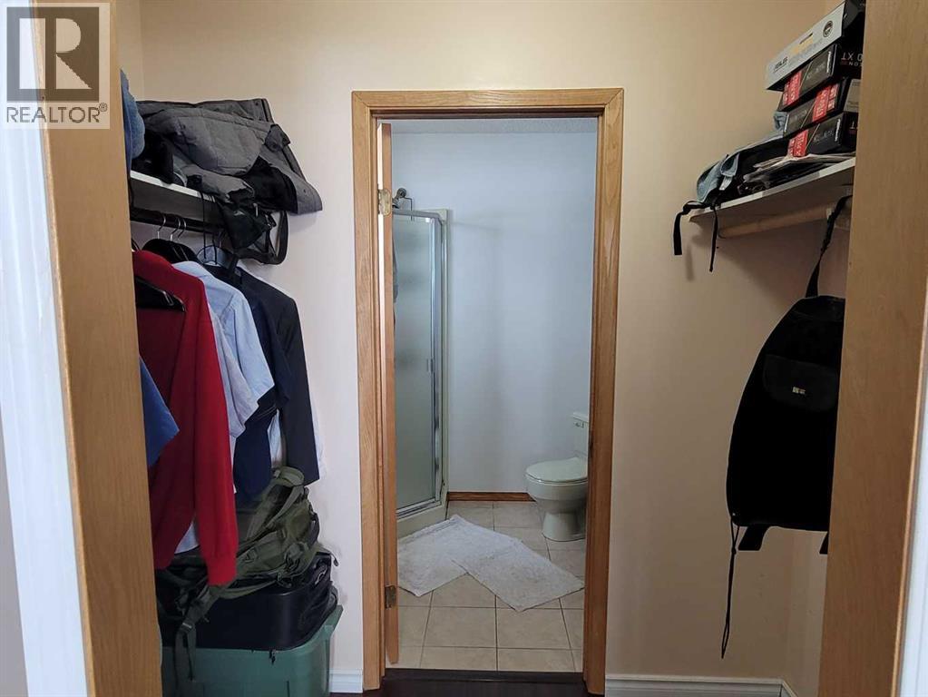 7110 99A Street - 30