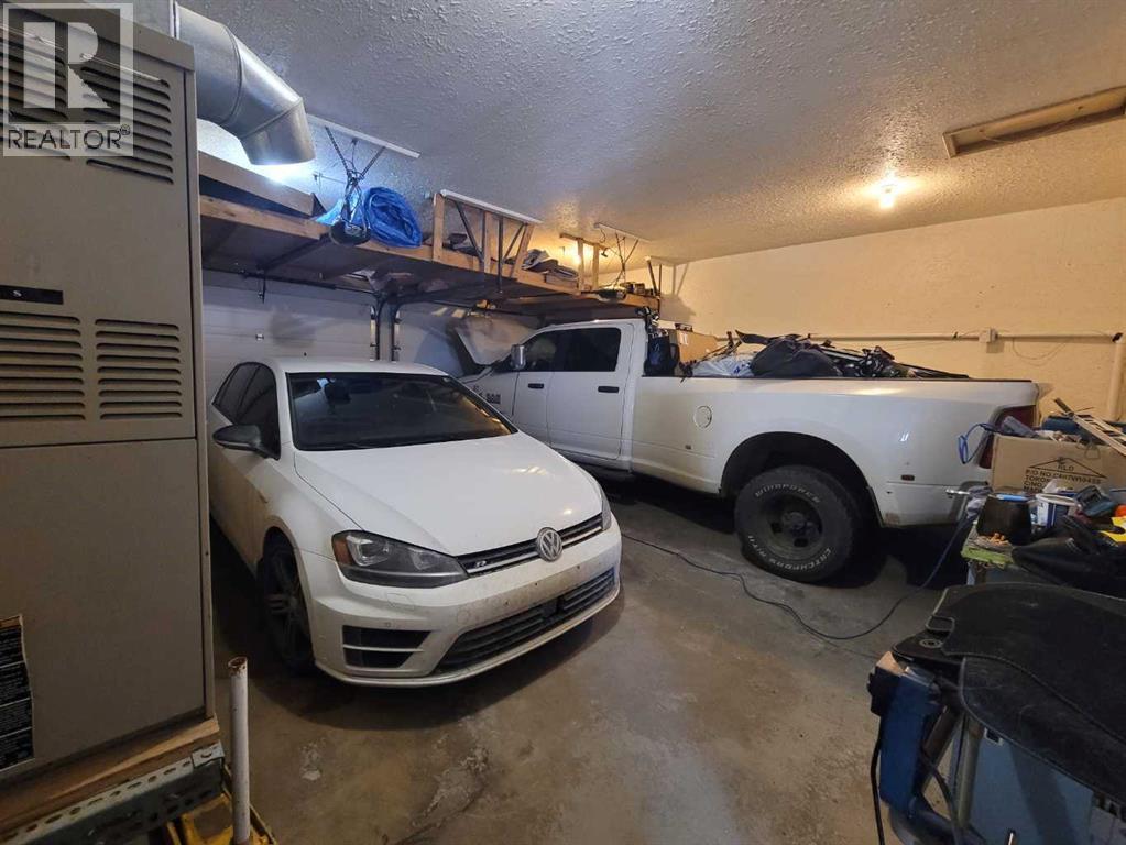 7110 99A Street - 32