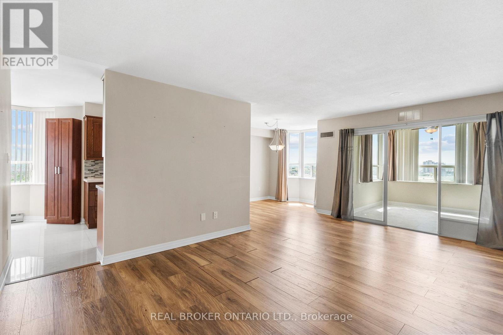 #1603 30 MALTA AVENUE - 13
