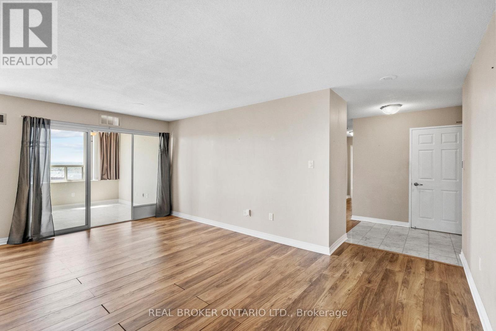 #1603 30 MALTA AVENUE - 15