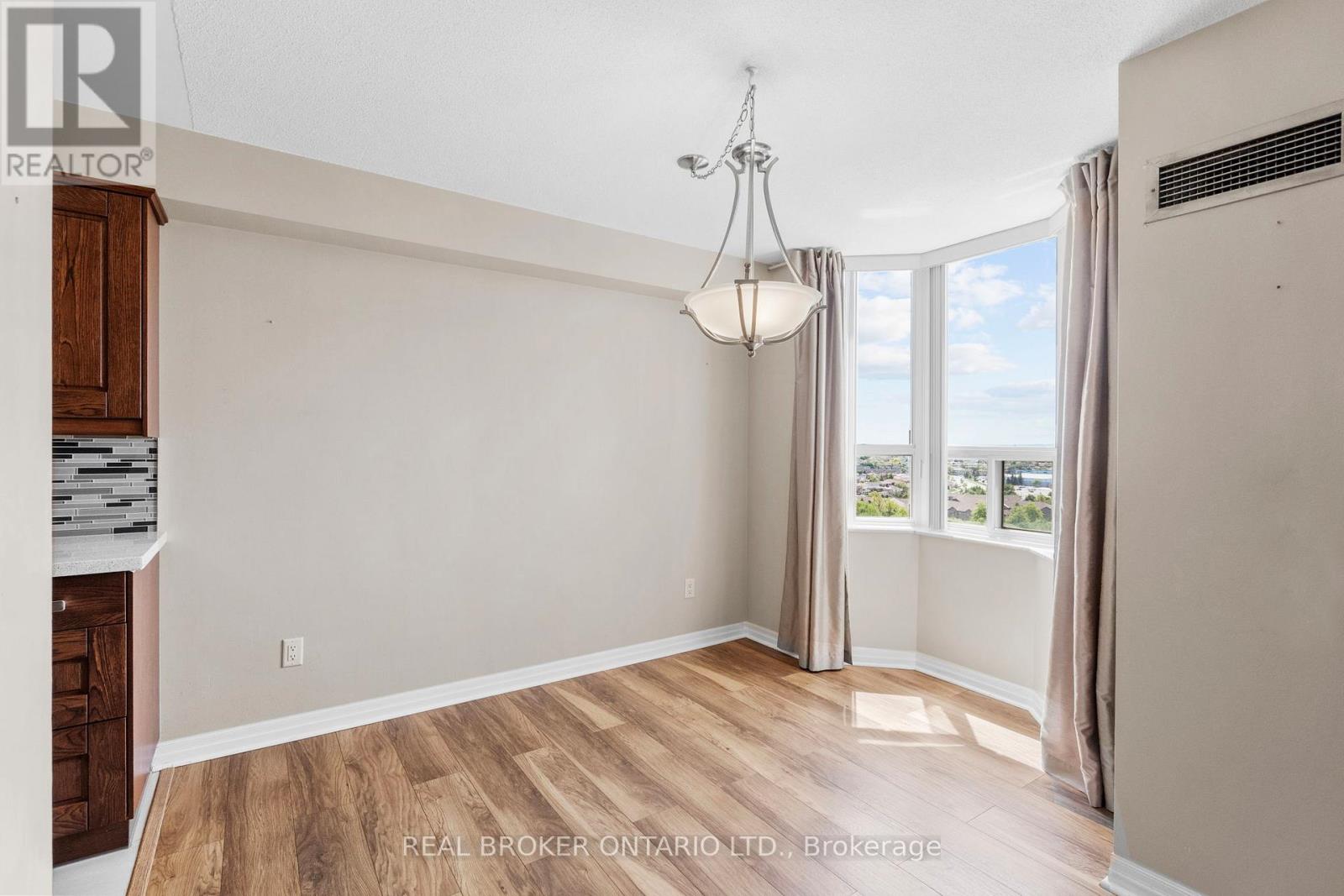 #1603 30 MALTA AVENUE - 21