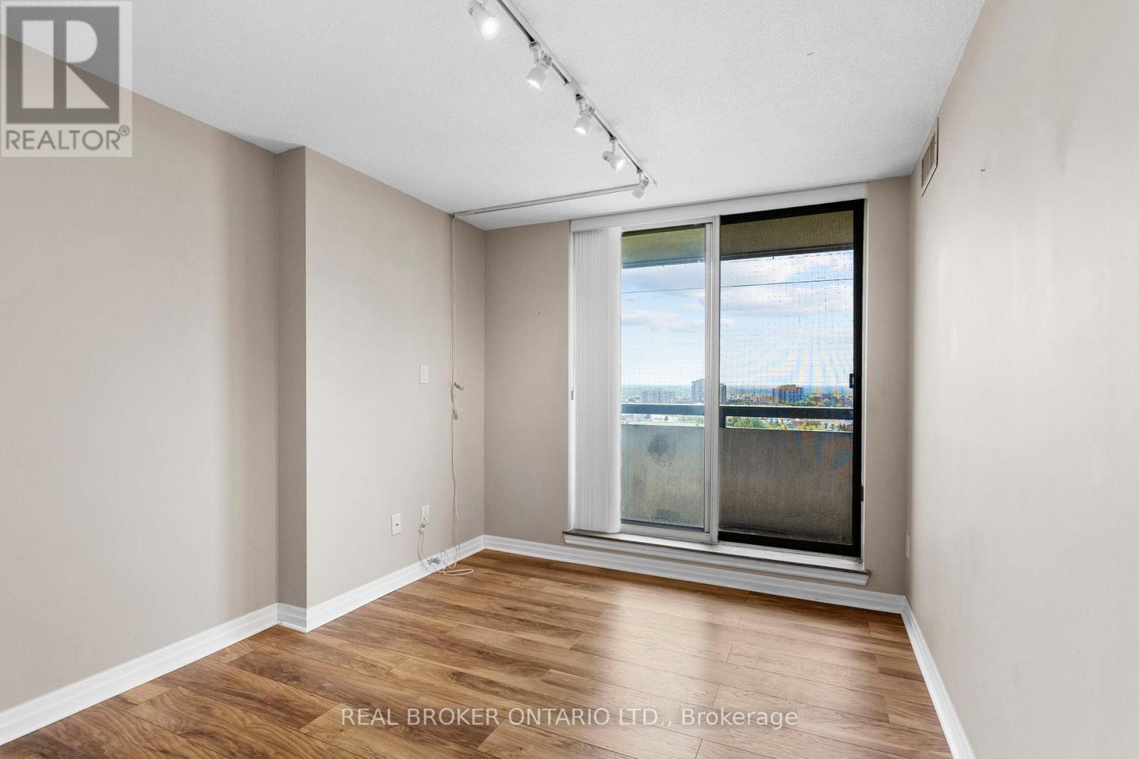 #1603 30 MALTA AVENUE - 23