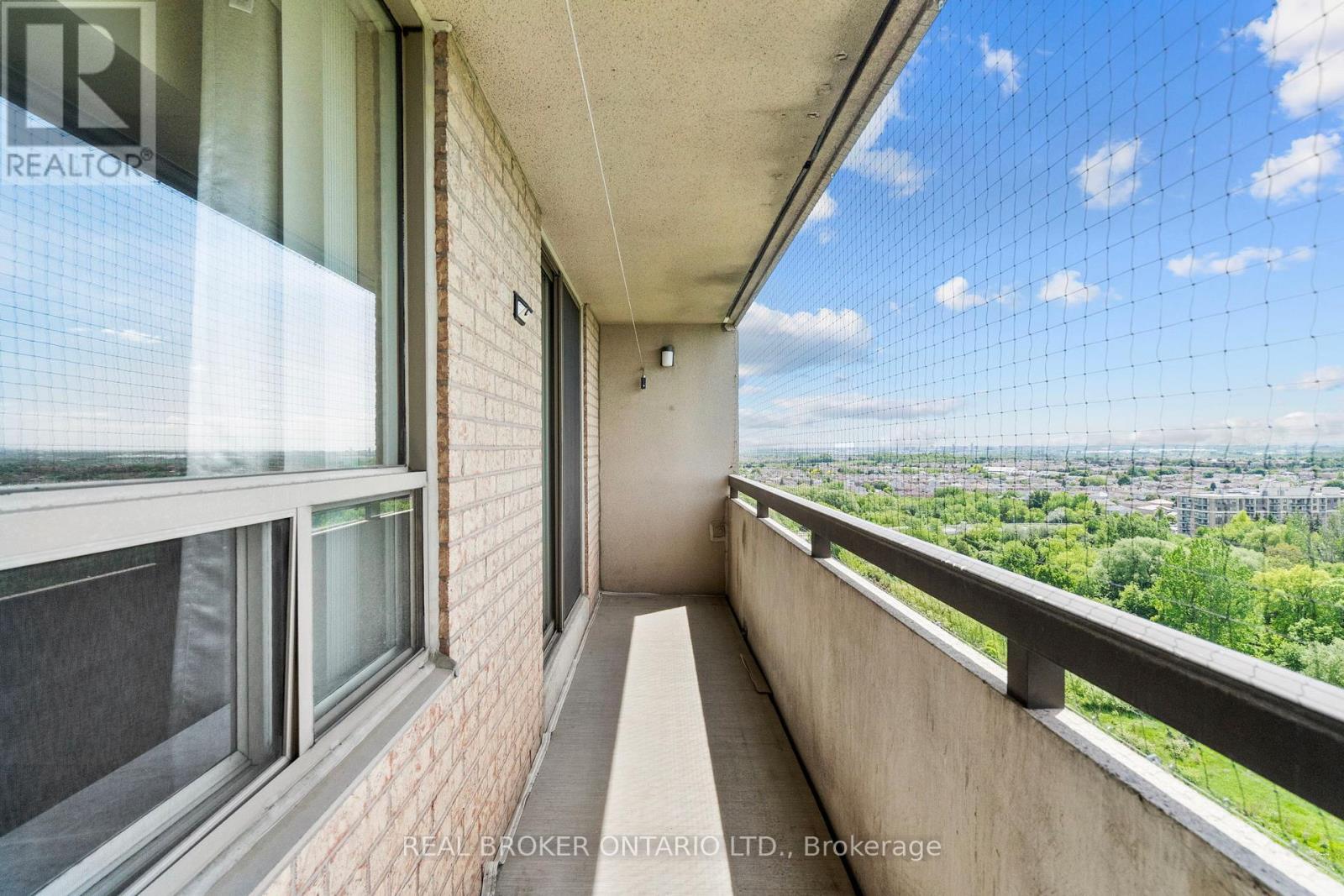 #1603 30 MALTA AVENUE - 39