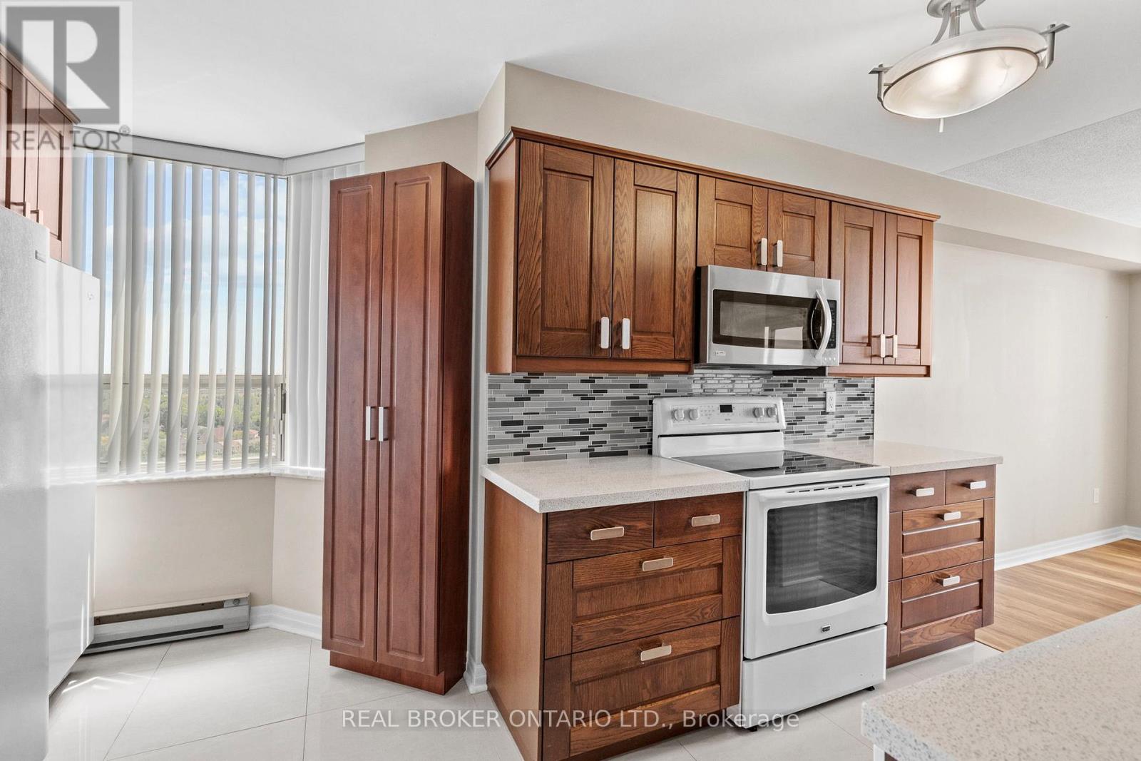 #1603 30 MALTA AVENUE - 7