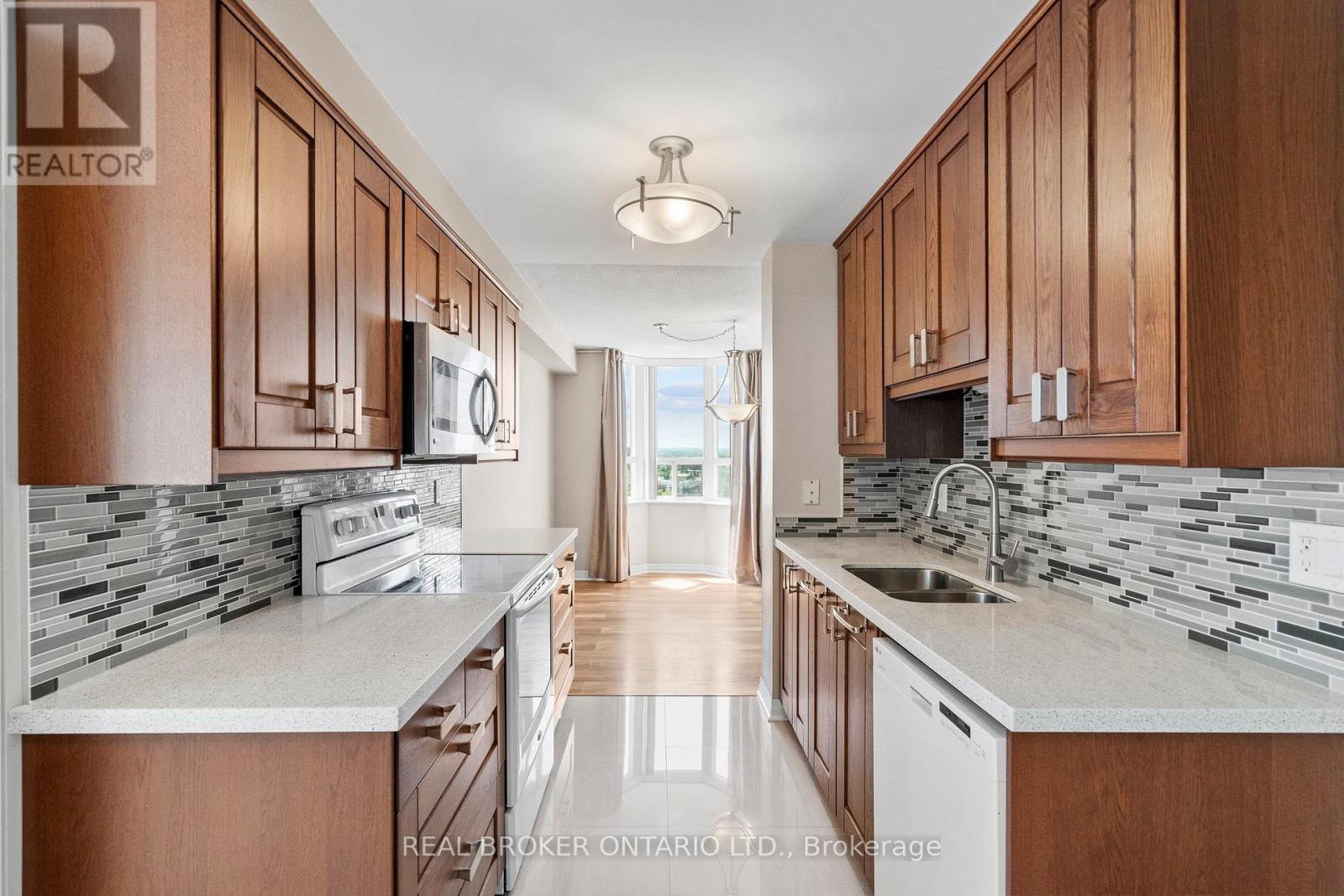 #1603 30 MALTA AVENUE - 9