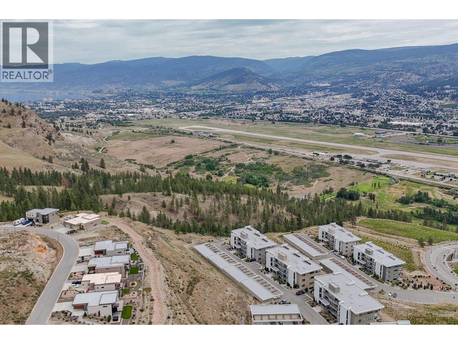 #712 700 VISTA Park - 4
