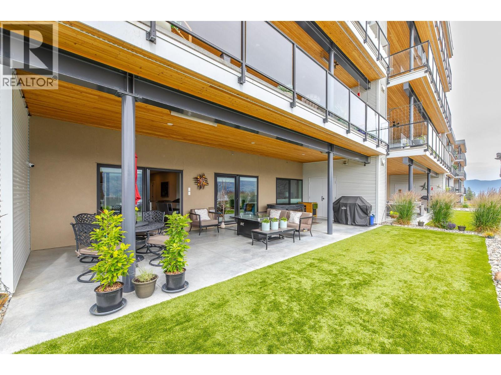 #712 700 VISTA Park - 24