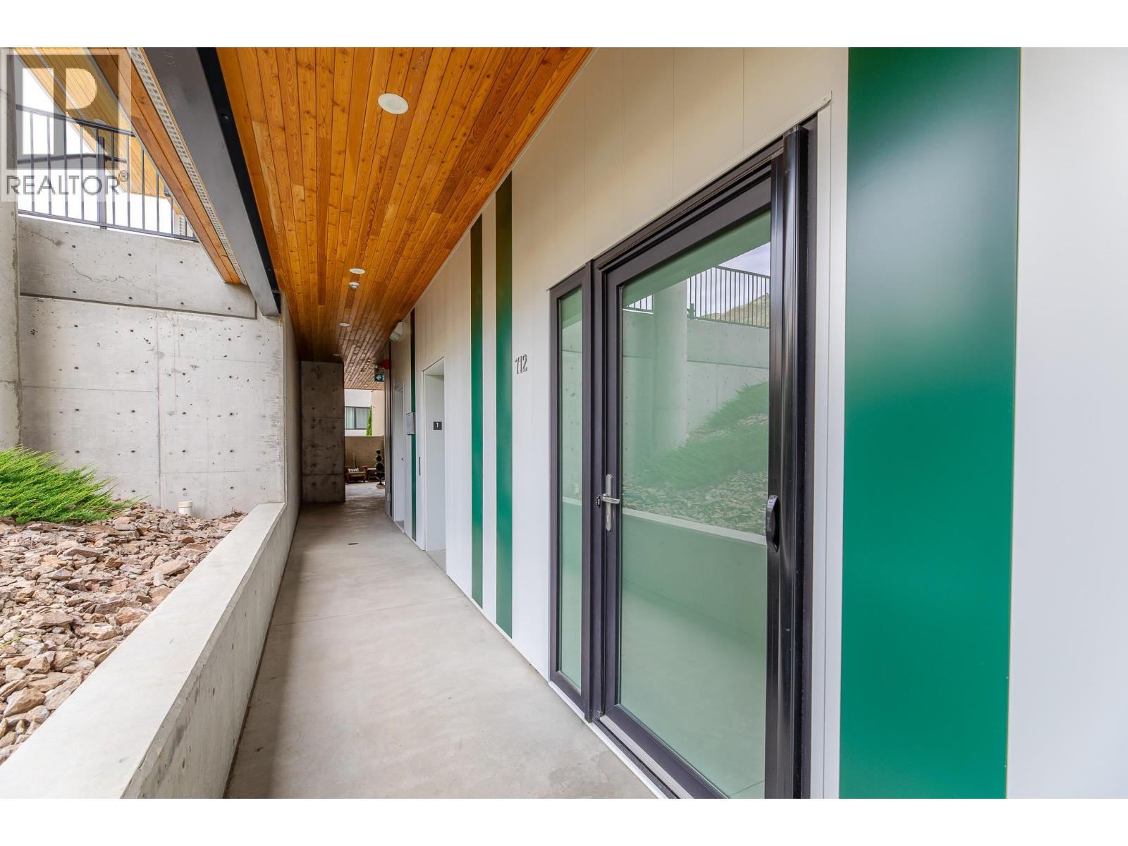 #712 700 VISTA Park - 6