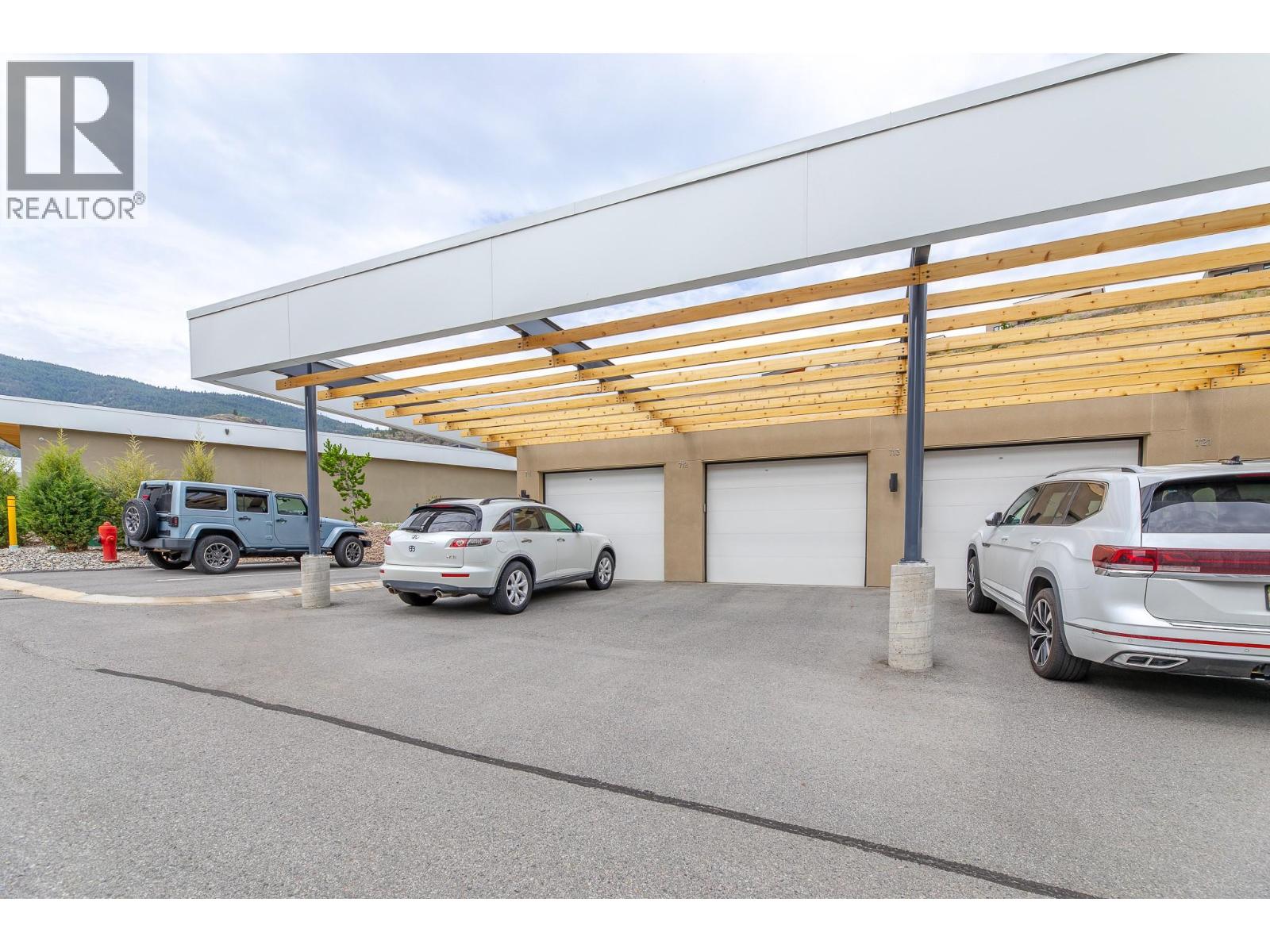 #712 700 VISTA Park - 3