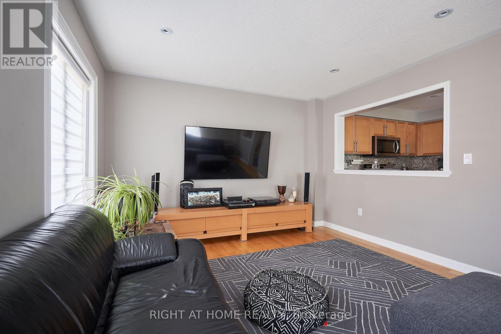 #24 271 RICHVALE DRIVE S - 13
