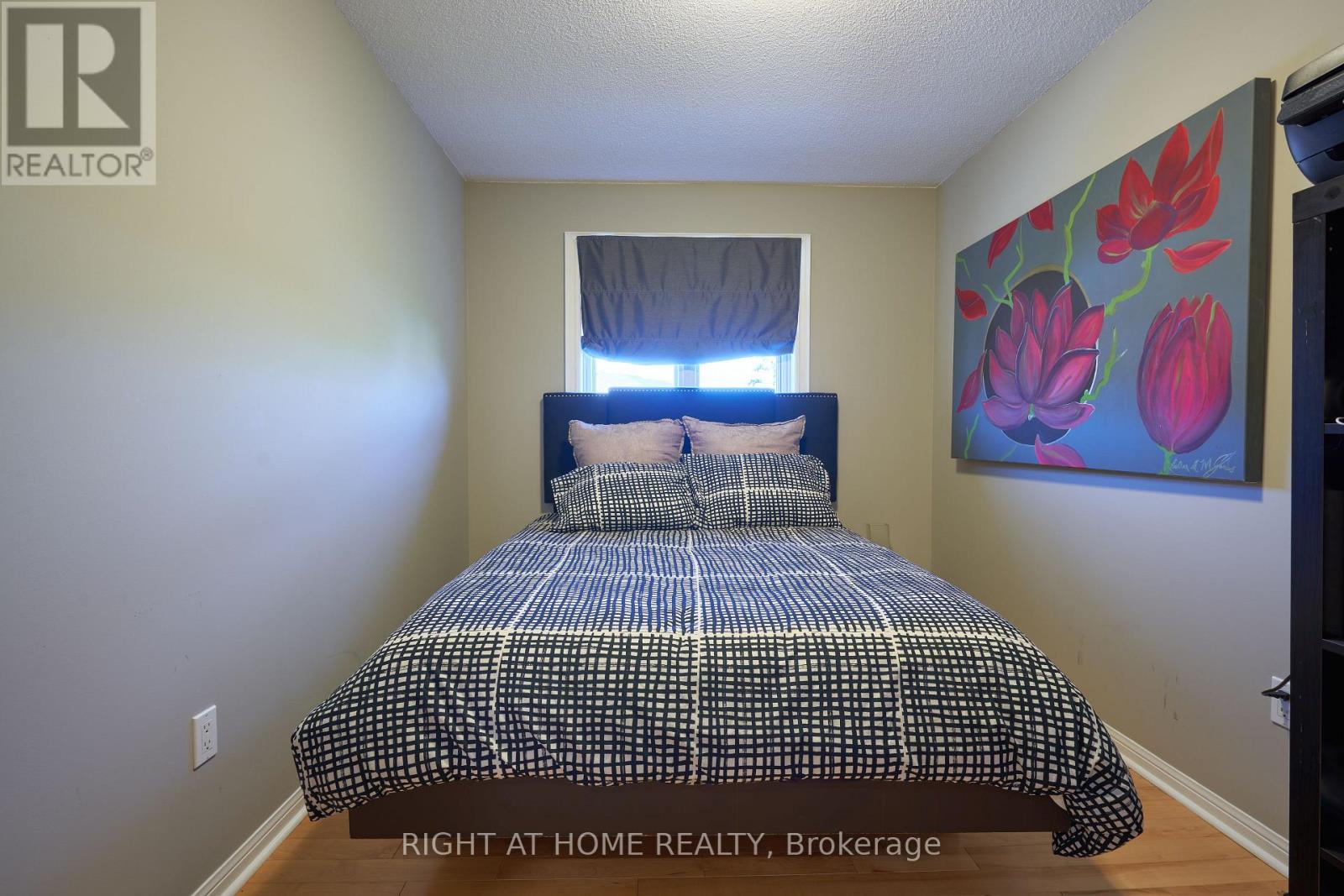 #24 271 RICHVALE DRIVE S - 19