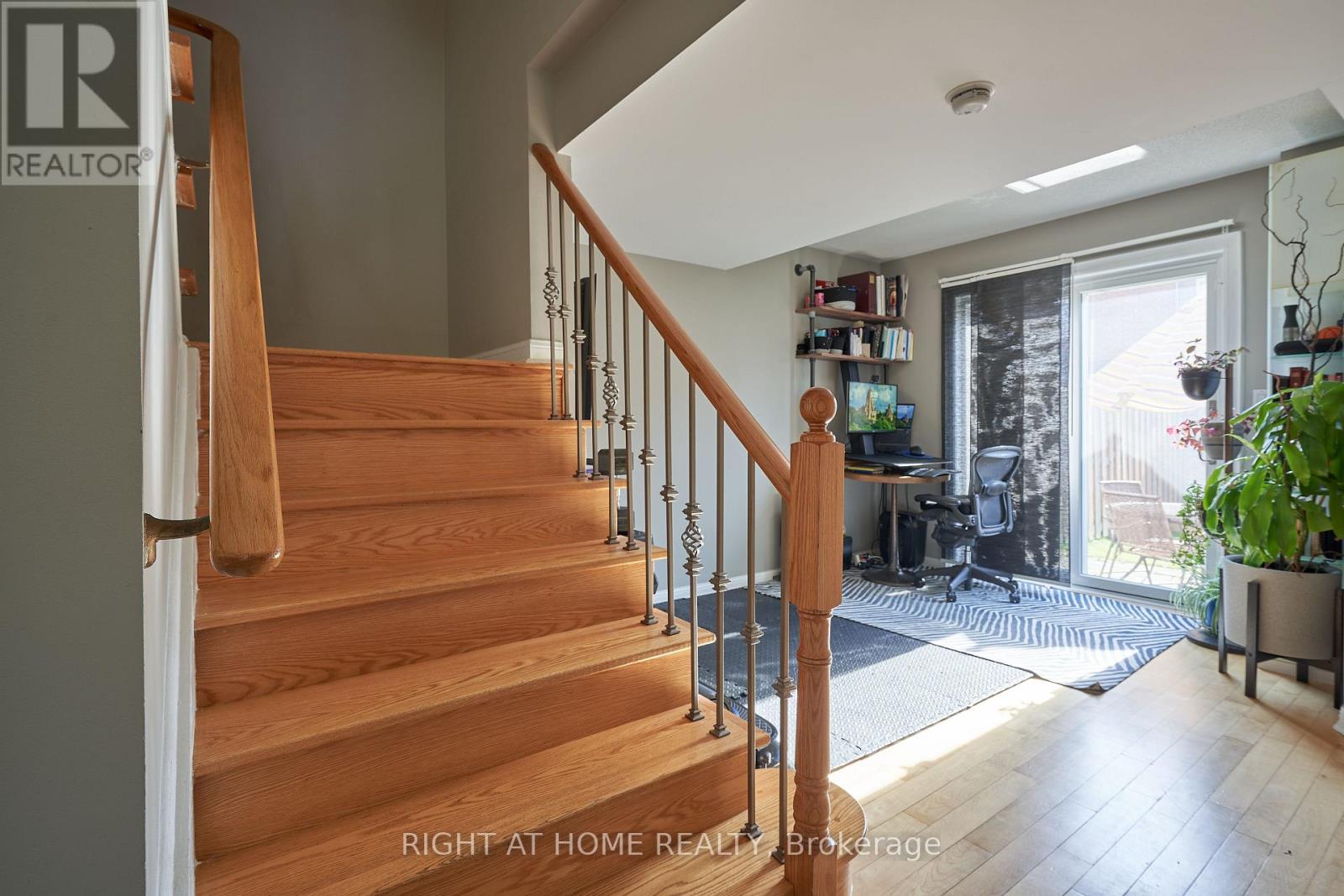 #24 271 RICHVALE DRIVE S - 21