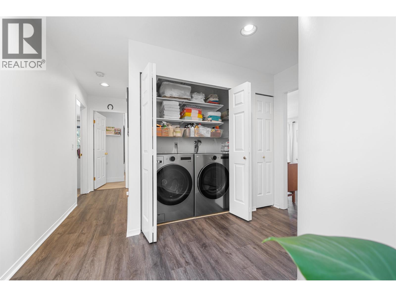 3 2118 EASTERN AVENUE, North Vancouver