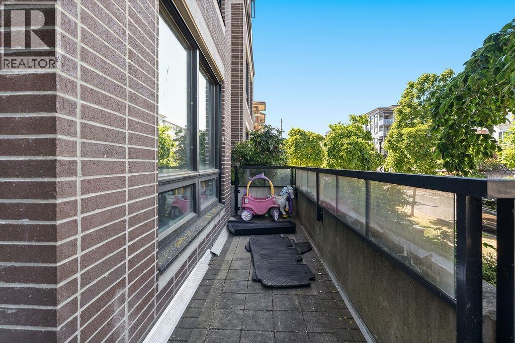 129 9388 ODLIN ROAD, Richmond
