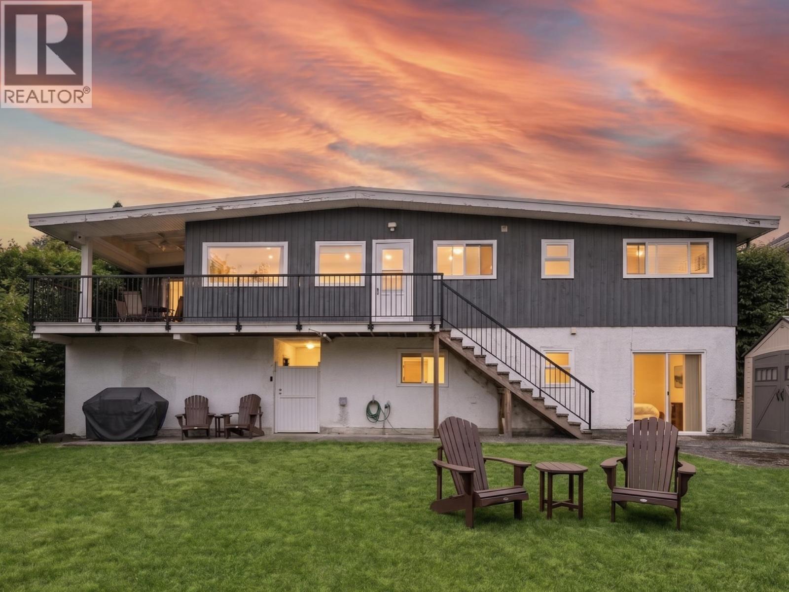 87 MUNDY STREET, Coquitlam