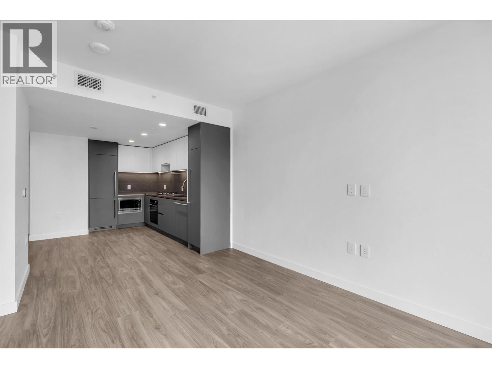 1702 2135 SPRINGER AVENUE, Burnaby