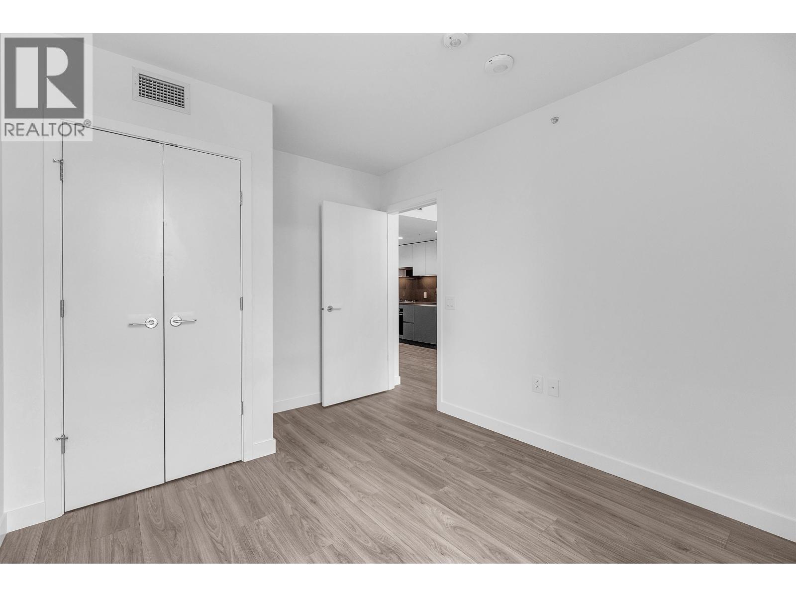 1702 2135 SPRINGER AVENUE, Burnaby