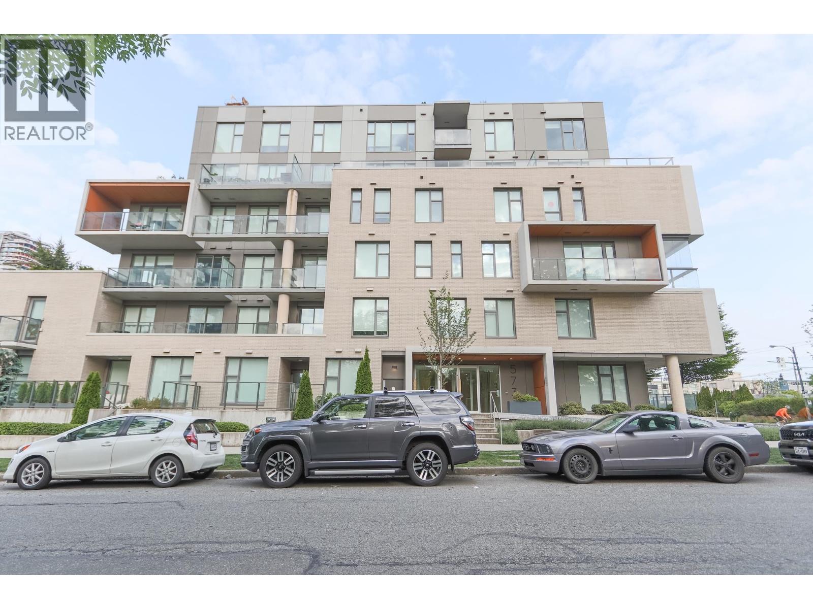 305 5733 ALBERTA STREET, Vancouver