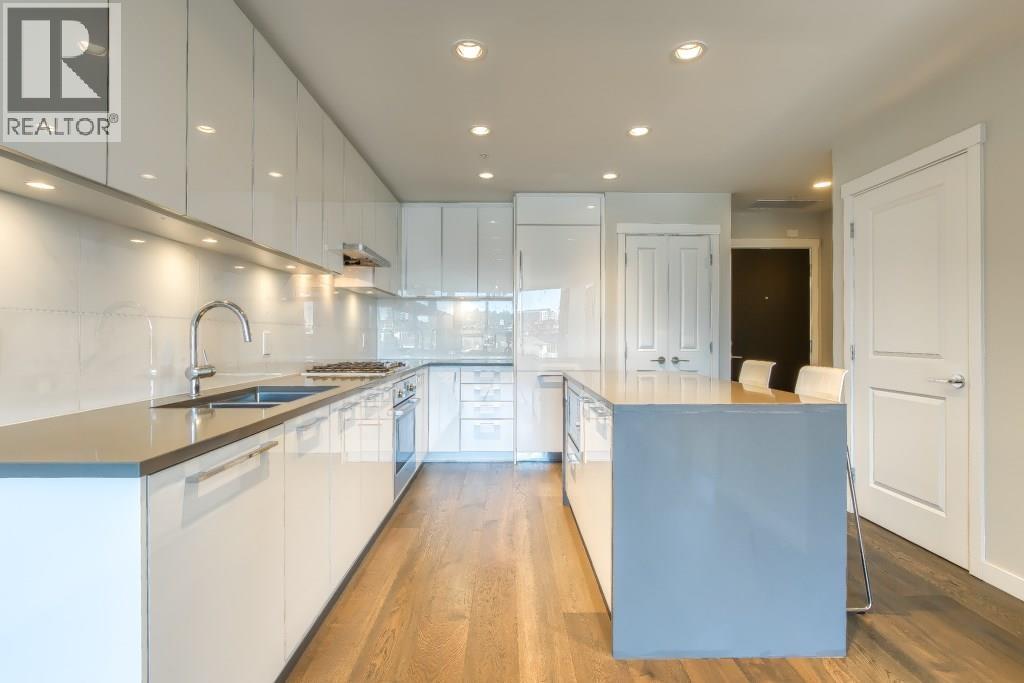 602 3487 BINNING ROAD, Vancouver