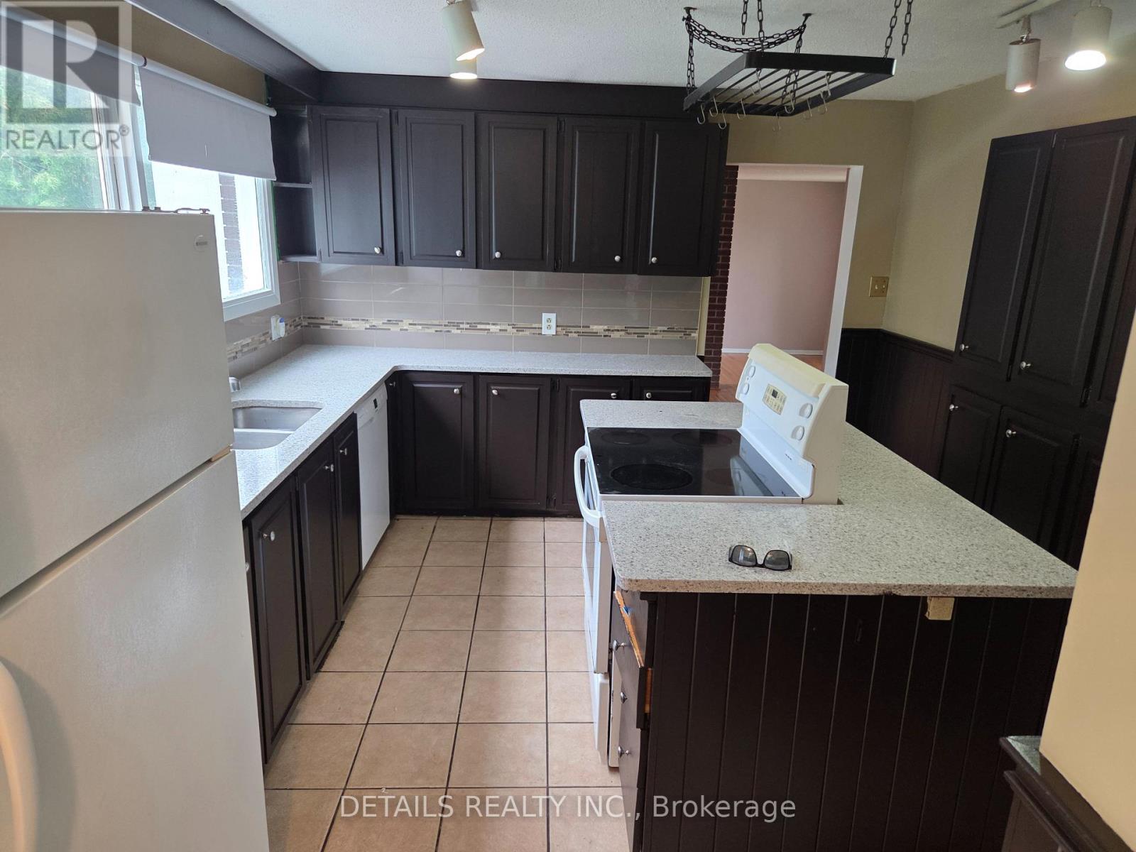 46 BEAUMARIS DRIVE - 5