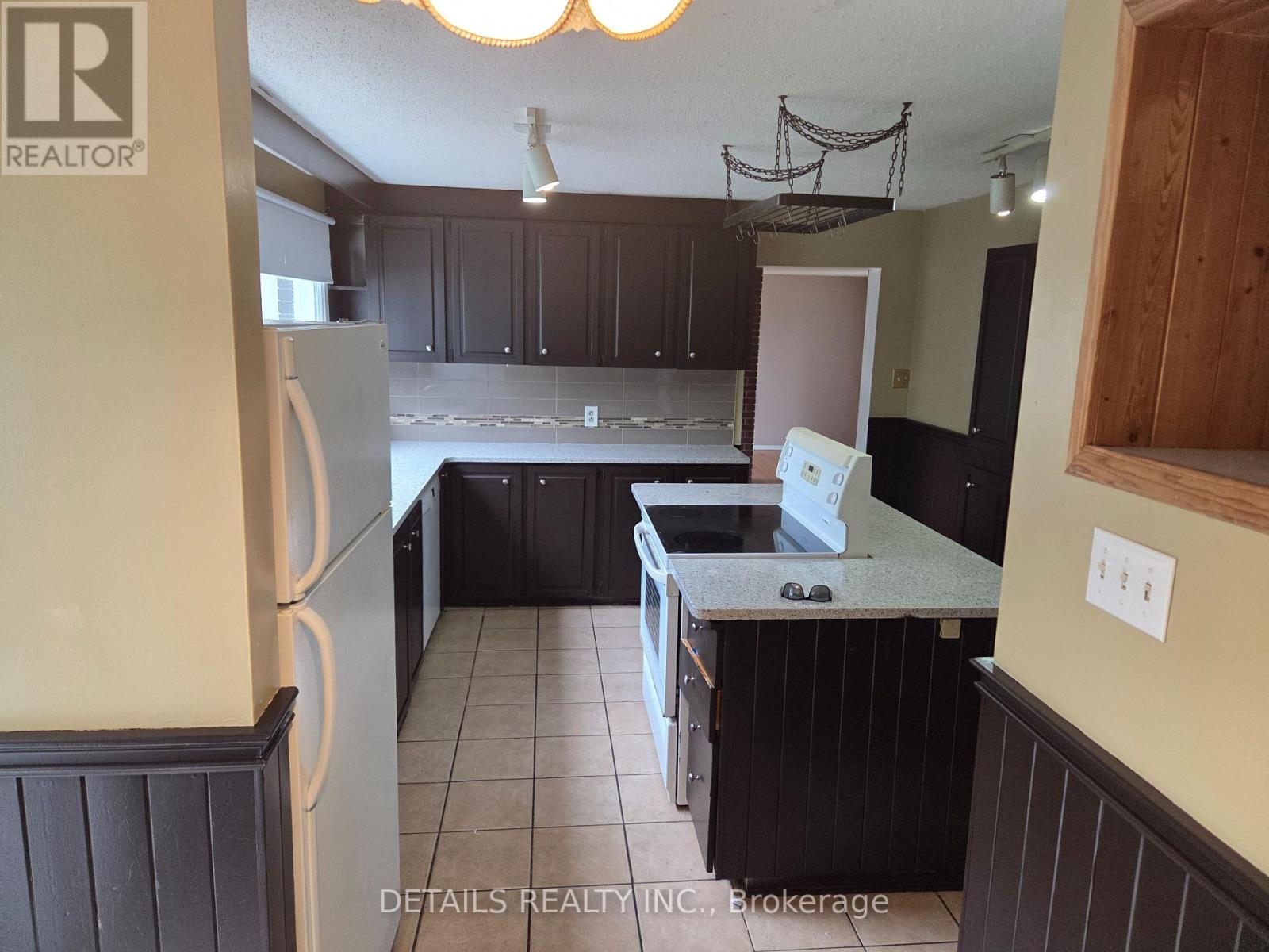 46 BEAUMARIS DRIVE - 4