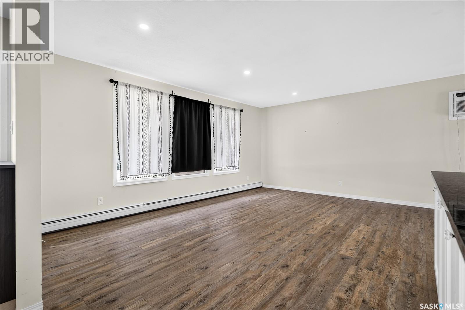 1266 Maybery CRESCENT - 8