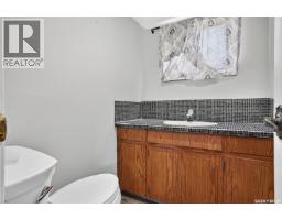 1266 Maybery Crescent, Moose Jaw, SK S6H7B4 Photo 33