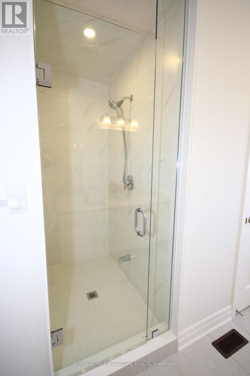 131 UNION BOULEVARD - 25