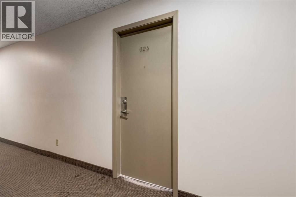 #206 1513 26 Avenue SW - 19