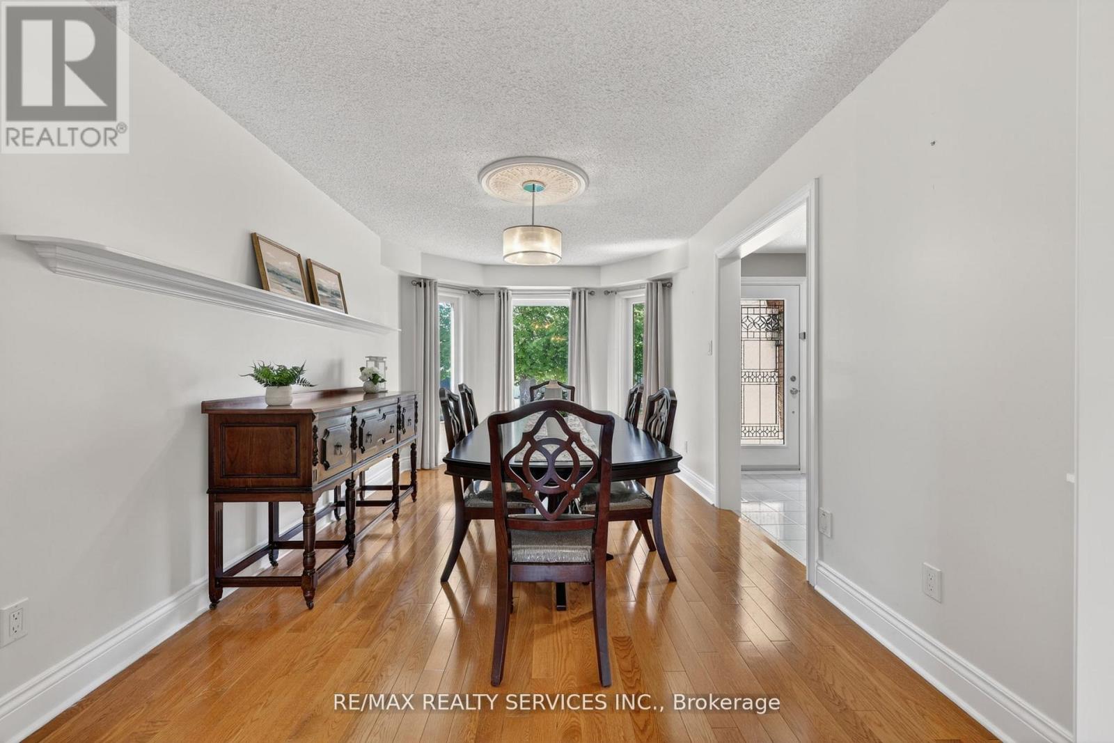 150 ROYAL VALLEY DRIVE - 15