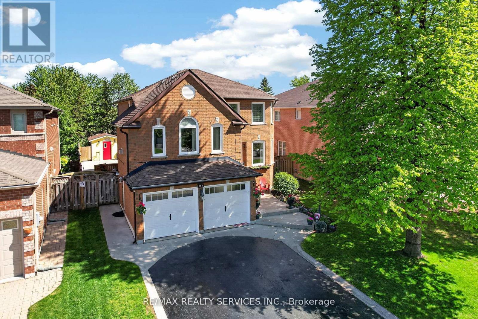 150 ROYAL VALLEY DRIVE - 46