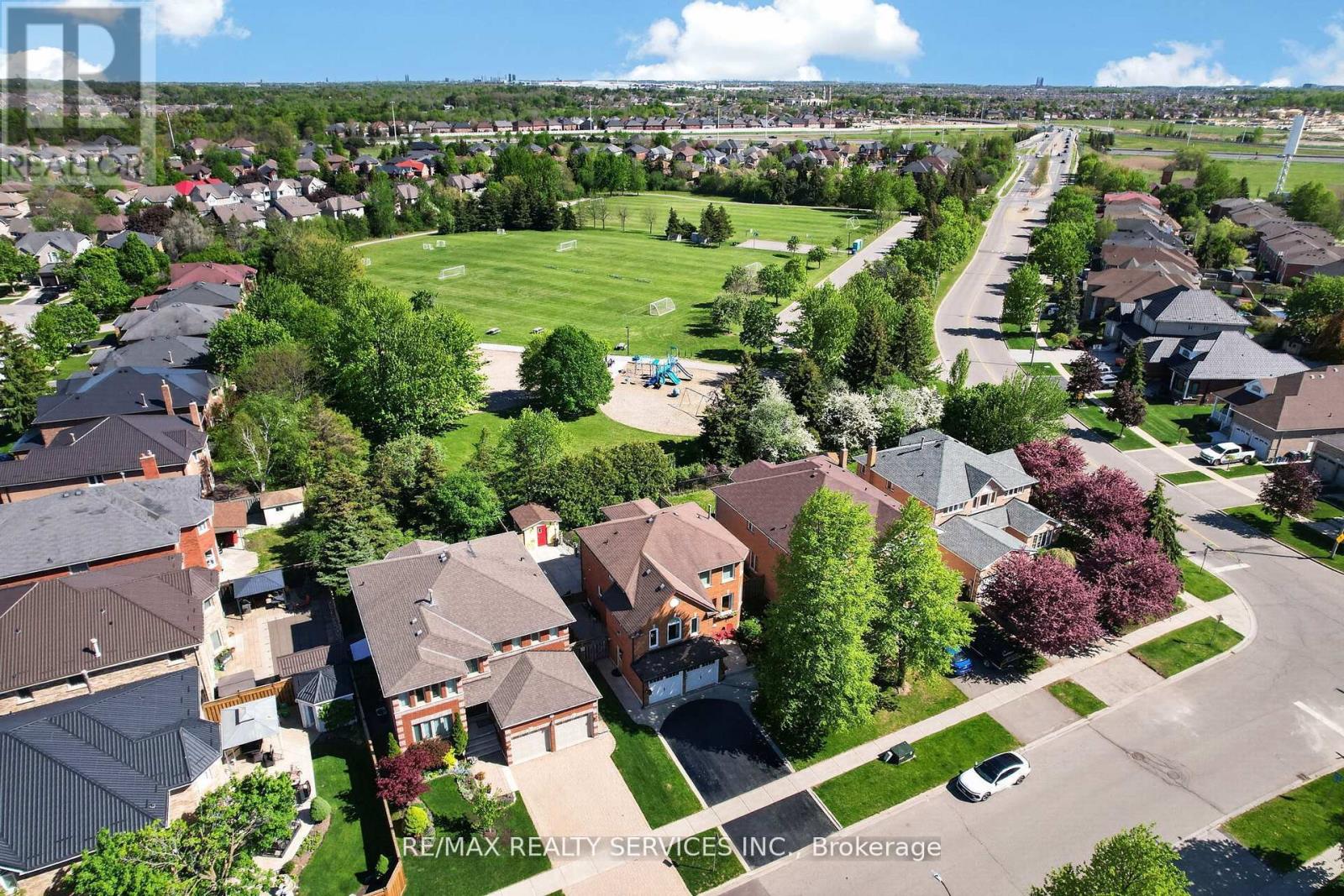 150 ROYAL VALLEY DRIVE - 50