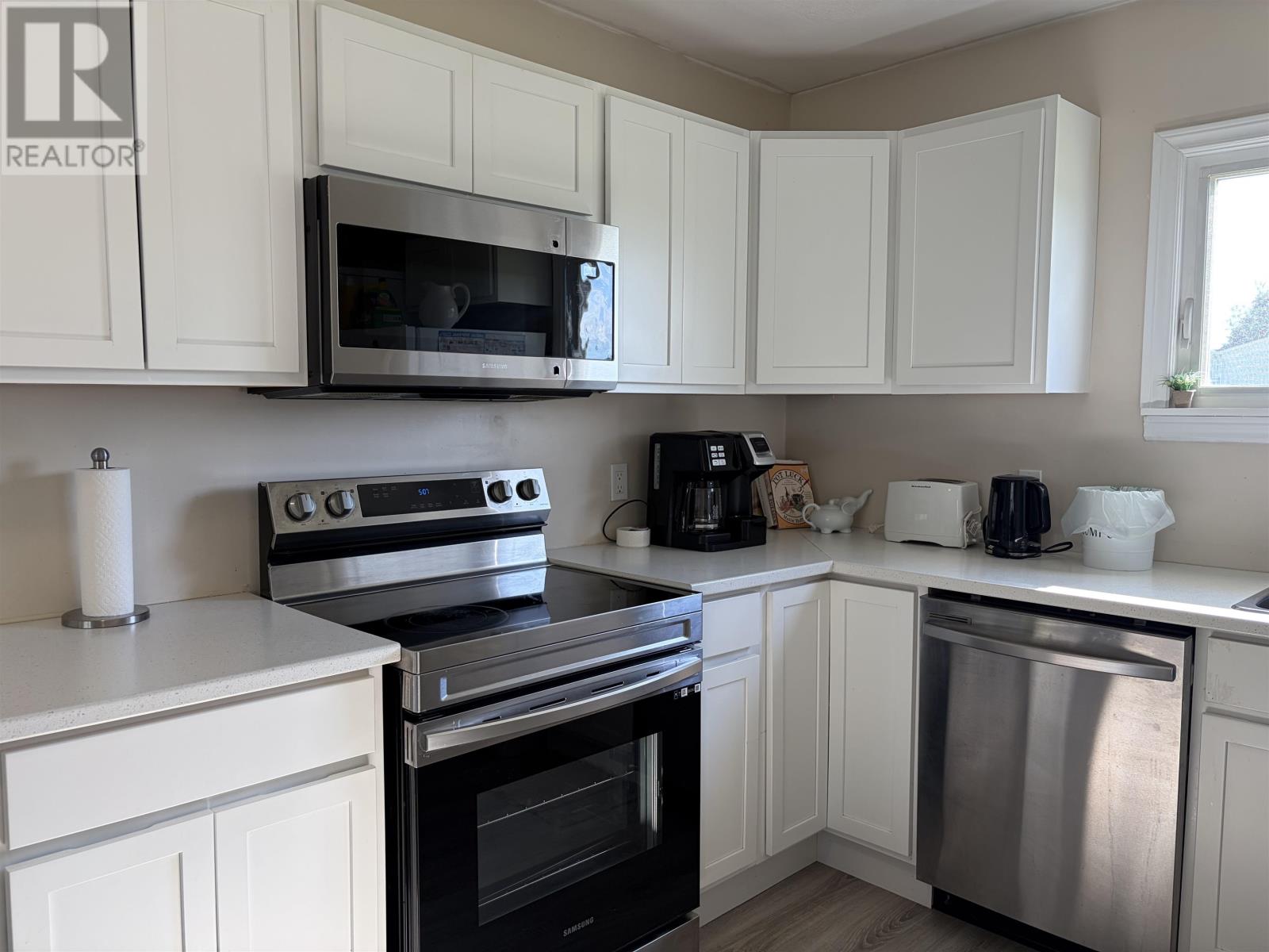 51-53 MATWOOD Drive - 12