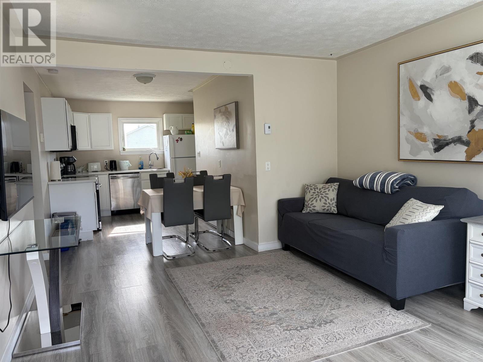 51-53 MATWOOD Drive - 4