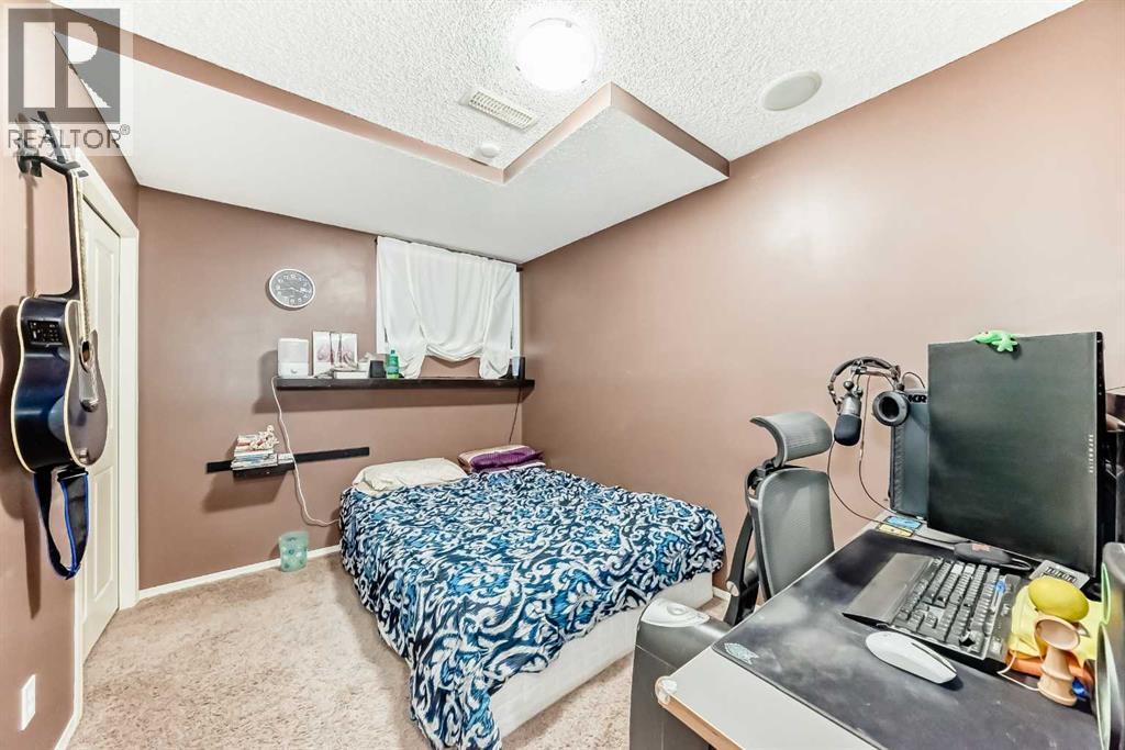 244 Saddlebrook Point NE - 22