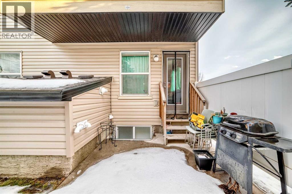 244 Saddlebrook Point NE - 34