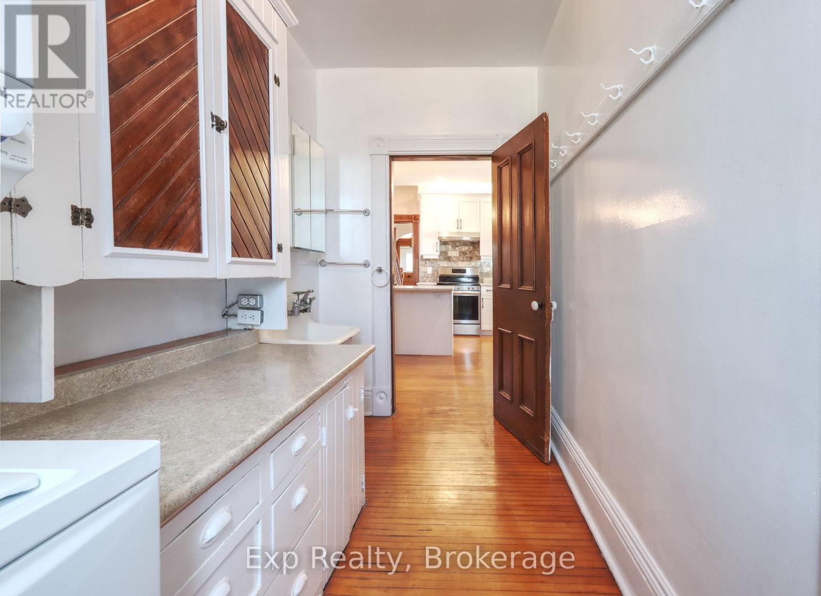 840 MCGREGOR BAY ROAD - 12