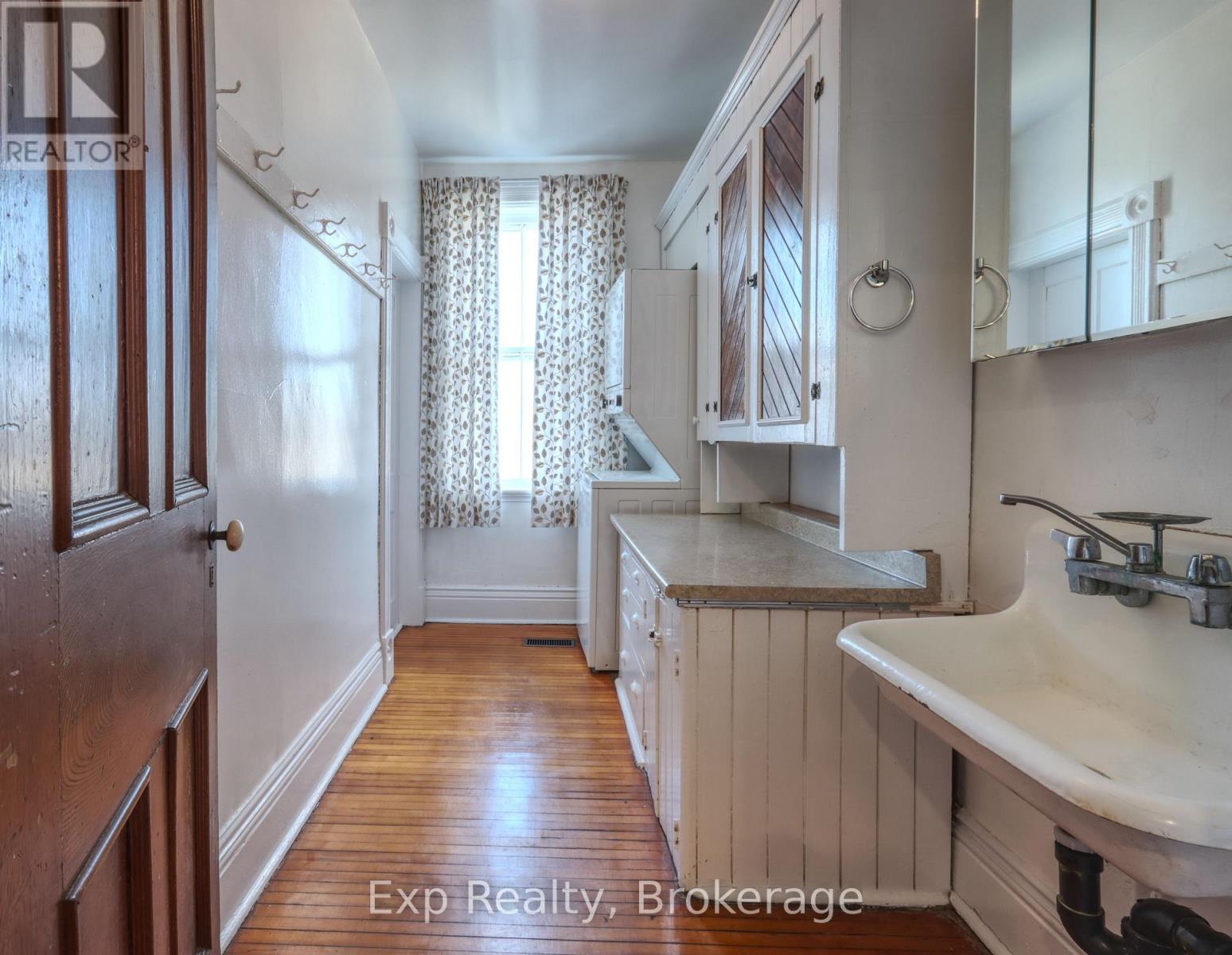 840 MCGREGOR BAY ROAD - 11