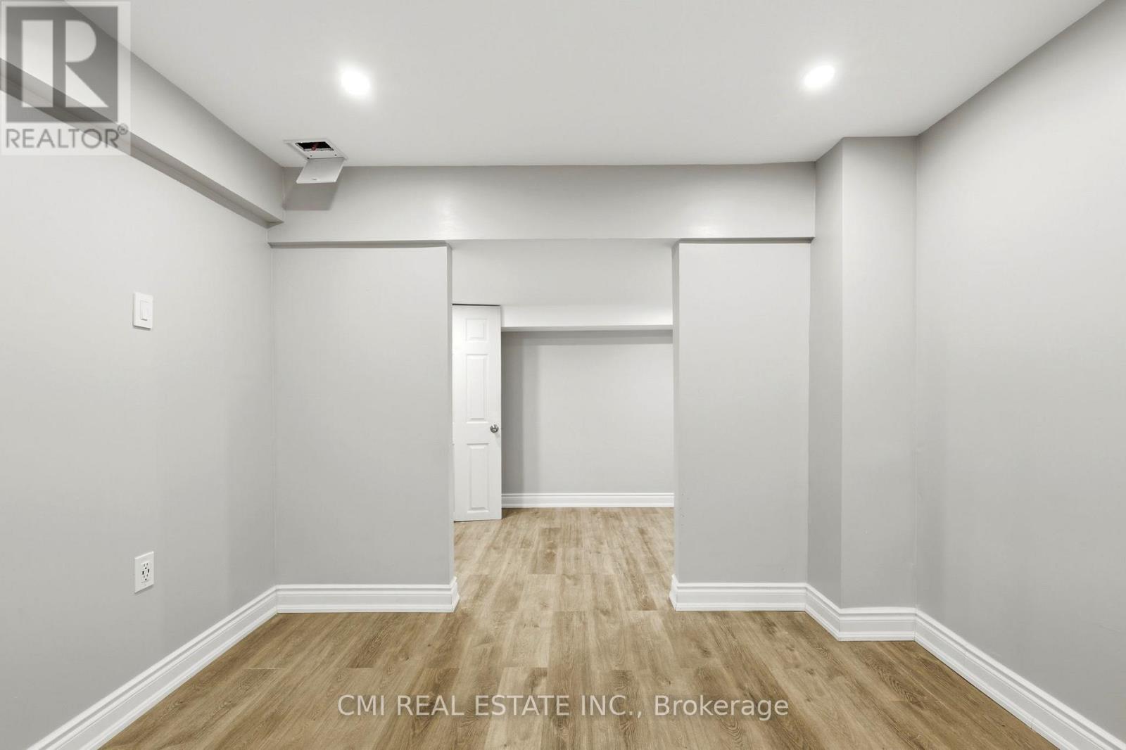 1321 KENMARK AVENUE - 33