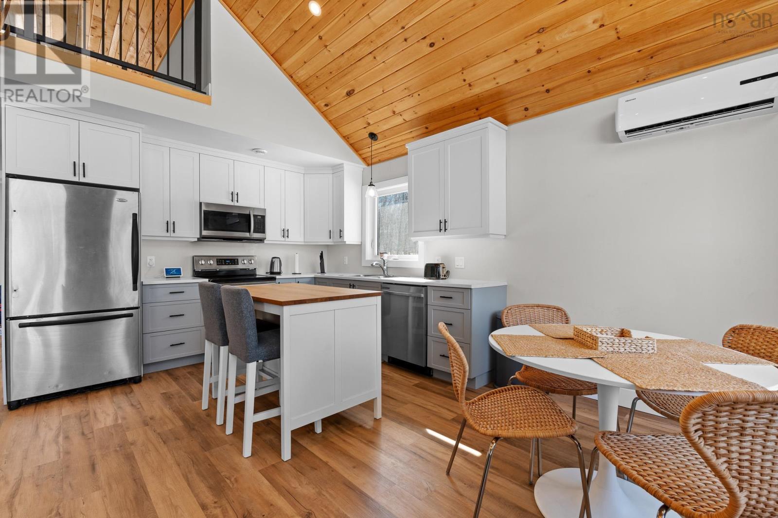 162 North End Road - 16
