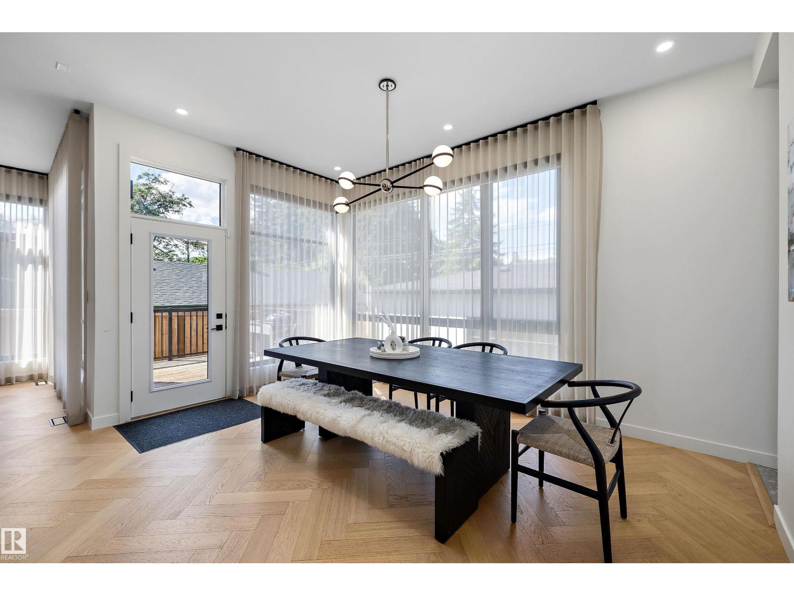 14624 93 AV NW - 14