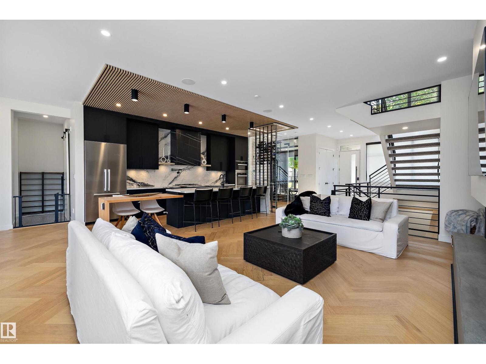 14624 93 AV NW - 20