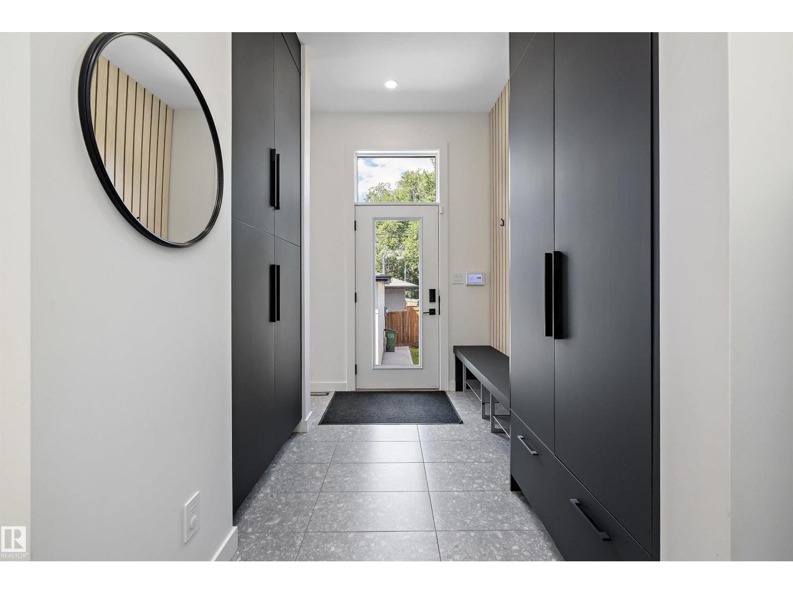 14624 93 AV NW - 22