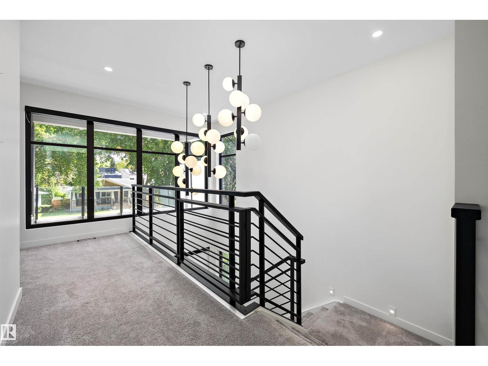 14624 93 AV NW - 30