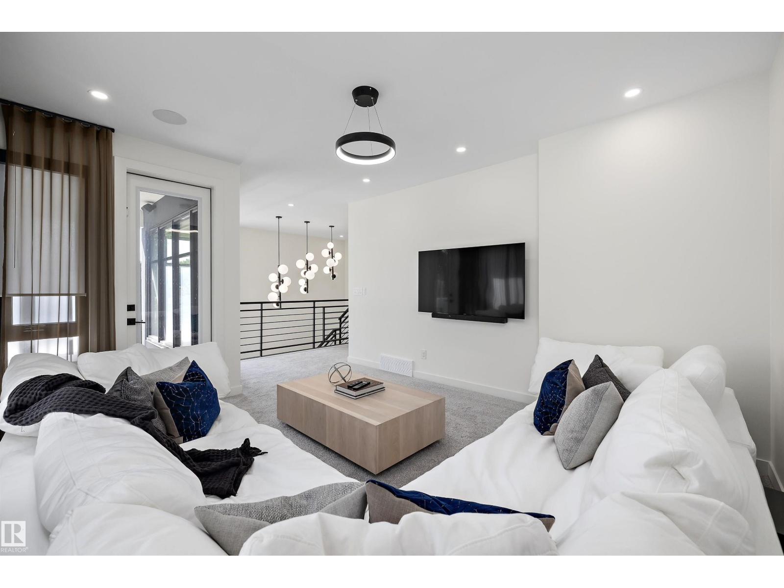 14624 93 AV NW - 31