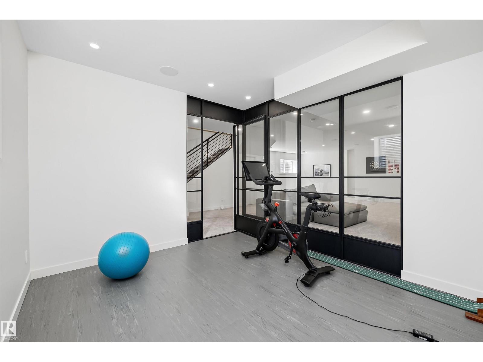 14624 93 AV NW - 47