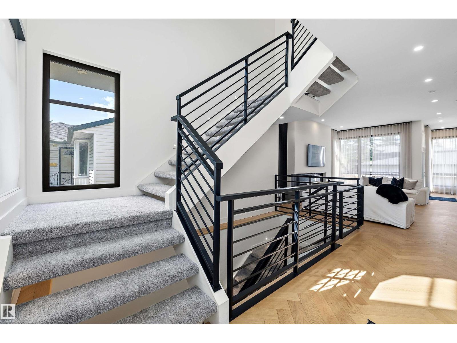 14624 93 AV NW - 5