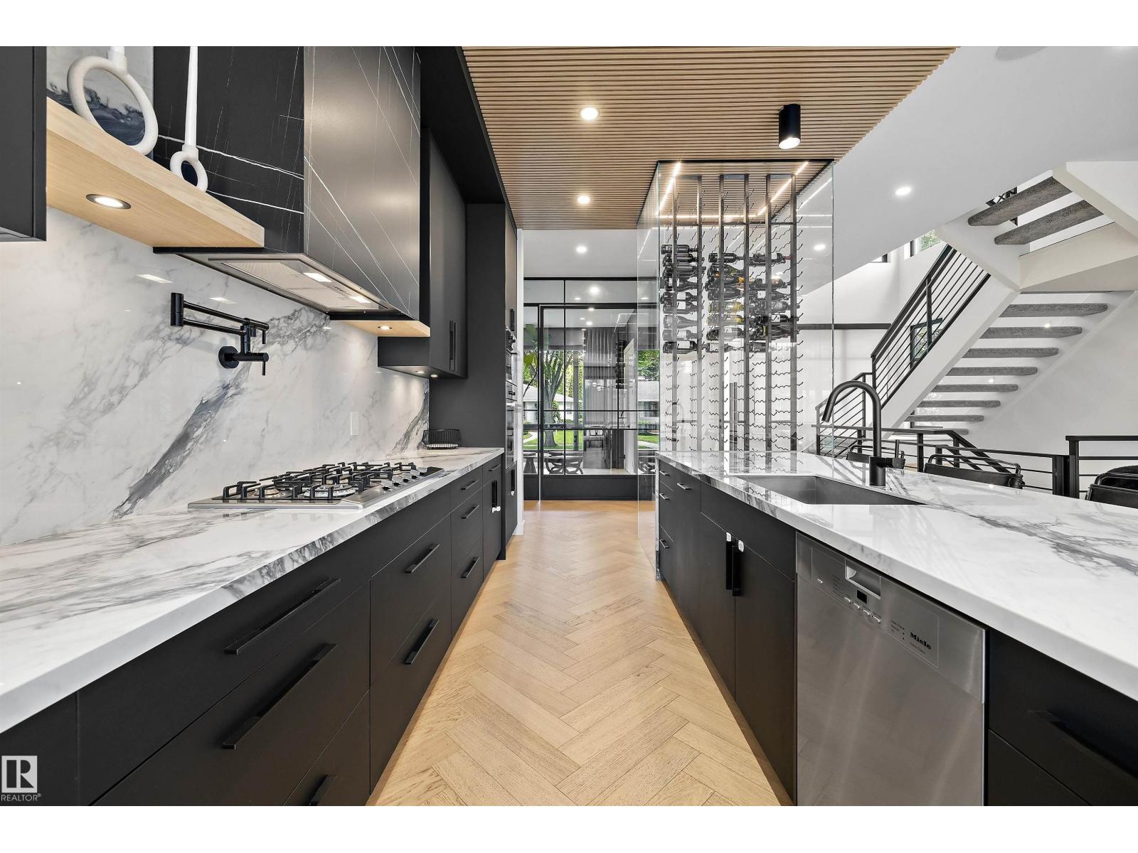 14624 93 AV NW - 9